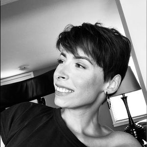 Meet your Posher, Jeni